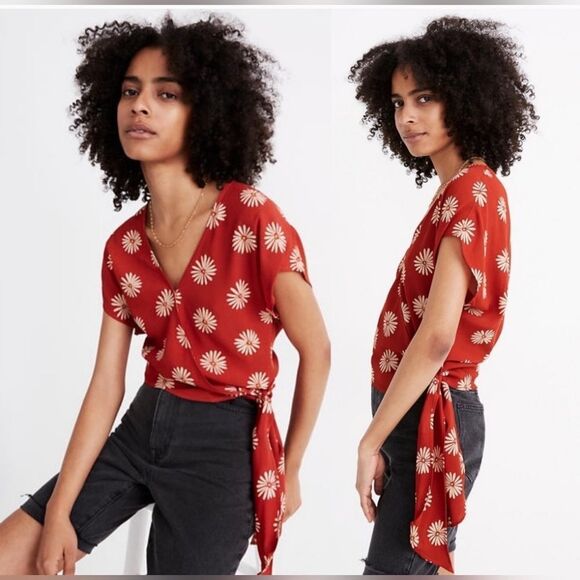 Madewell Sash-Tie Wrap Top in in Daisy Daydream Size S - Picture 1 of 6